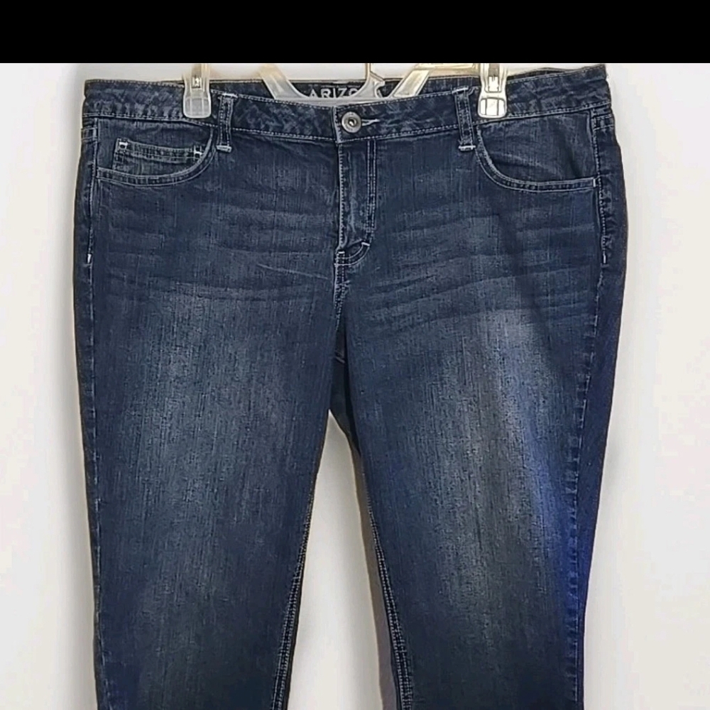 Arizona Jean Company Women's Blue Jean Capris
